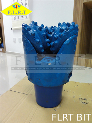 Harga yang bagus Tungsten Carbide Masukkan Bit / Roller Cone Drill Bit Untuk Pembentukan Keras Sedang on line