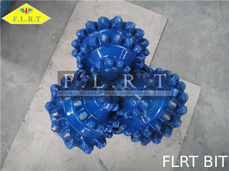 Harga yang bagus Oilfield Drill Bits / Mining Drill Bits Sealed Journal Bearing Dengan Perlindungan Gauge on line