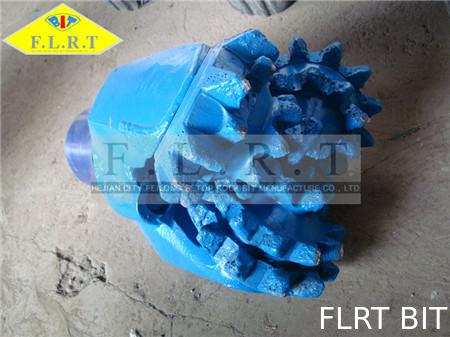 Harga yang bagus Tungsten Carbide TCI Tricone Bit 5 7/8 Inch - 36 Inch Untuk Air Tanah on line