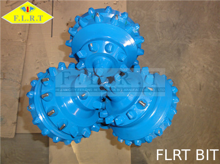 Harga yang bagus Disesuaikan TCI Tricone Bit Karet Sealed Roller Bearing Dengan Perlindungan Cage on line