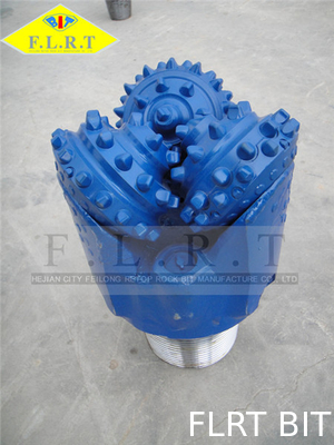 Harga yang bagus IADC 435 Tricone Drill Bit / TCI Tricone Bit Blue Untuk Pengeboran Air Tanah on line