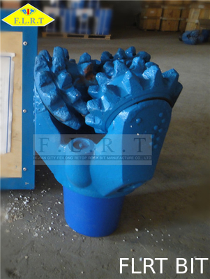 Harga yang bagus IADC 435 Tricone Roller Bit Sealed Roller Bearing Untuk Peralatan Konstruksi on line